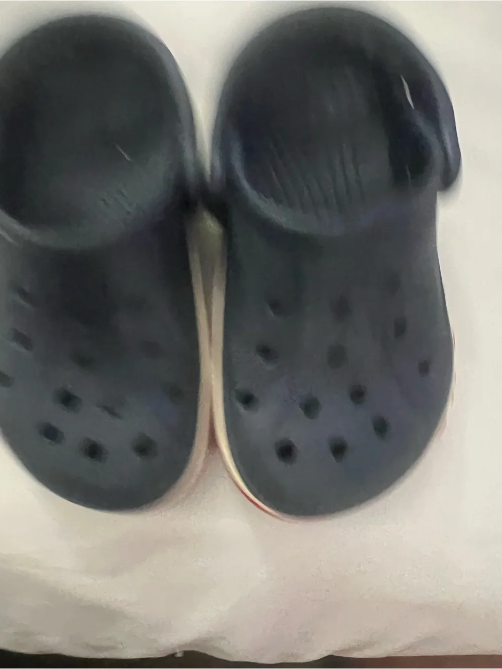 Crocs Kids Classic Clog in Navy with Red Accent. Size 8 kids. Great shape